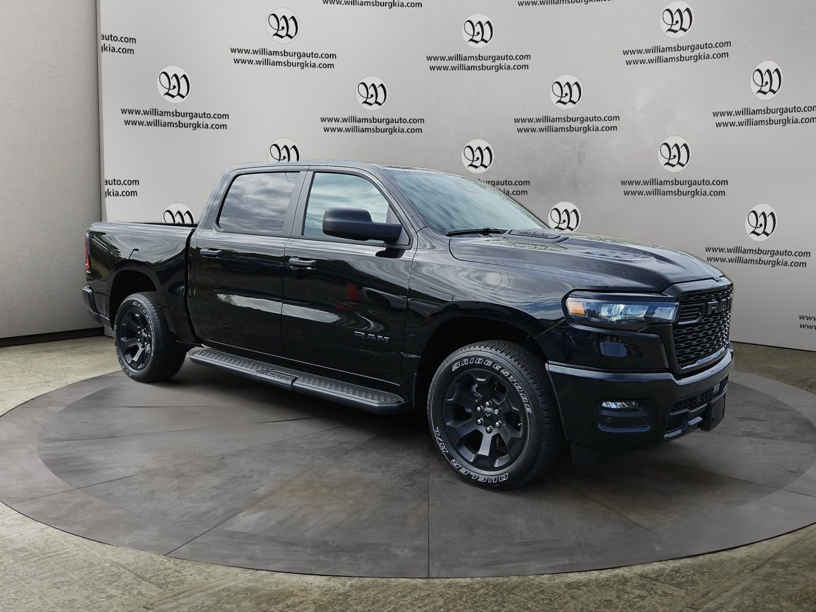 New 2026 Diamond Black Crystal Pearlcoat RAM Express image 7