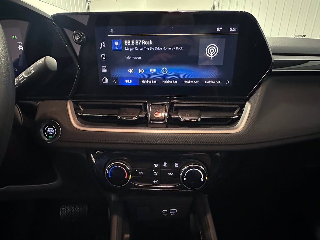 Used 2024 Gray Chevrolet LT image 29