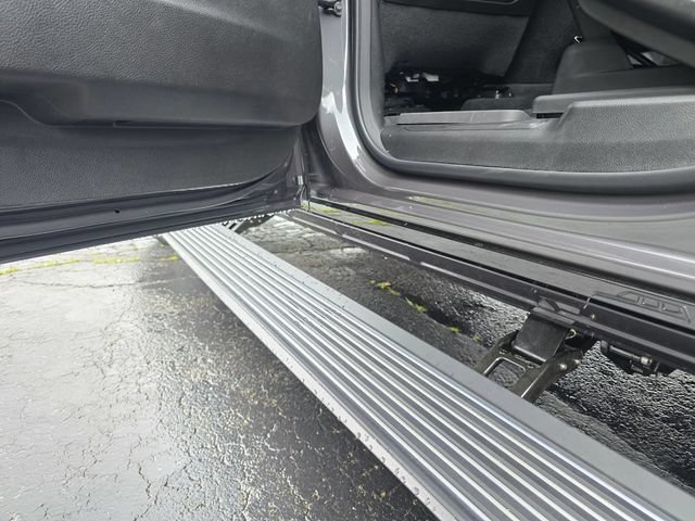 New 2026 Baltic-Gray Metallic Clear-Coat Exterior Paint Jeep Limited Reserve image 28
