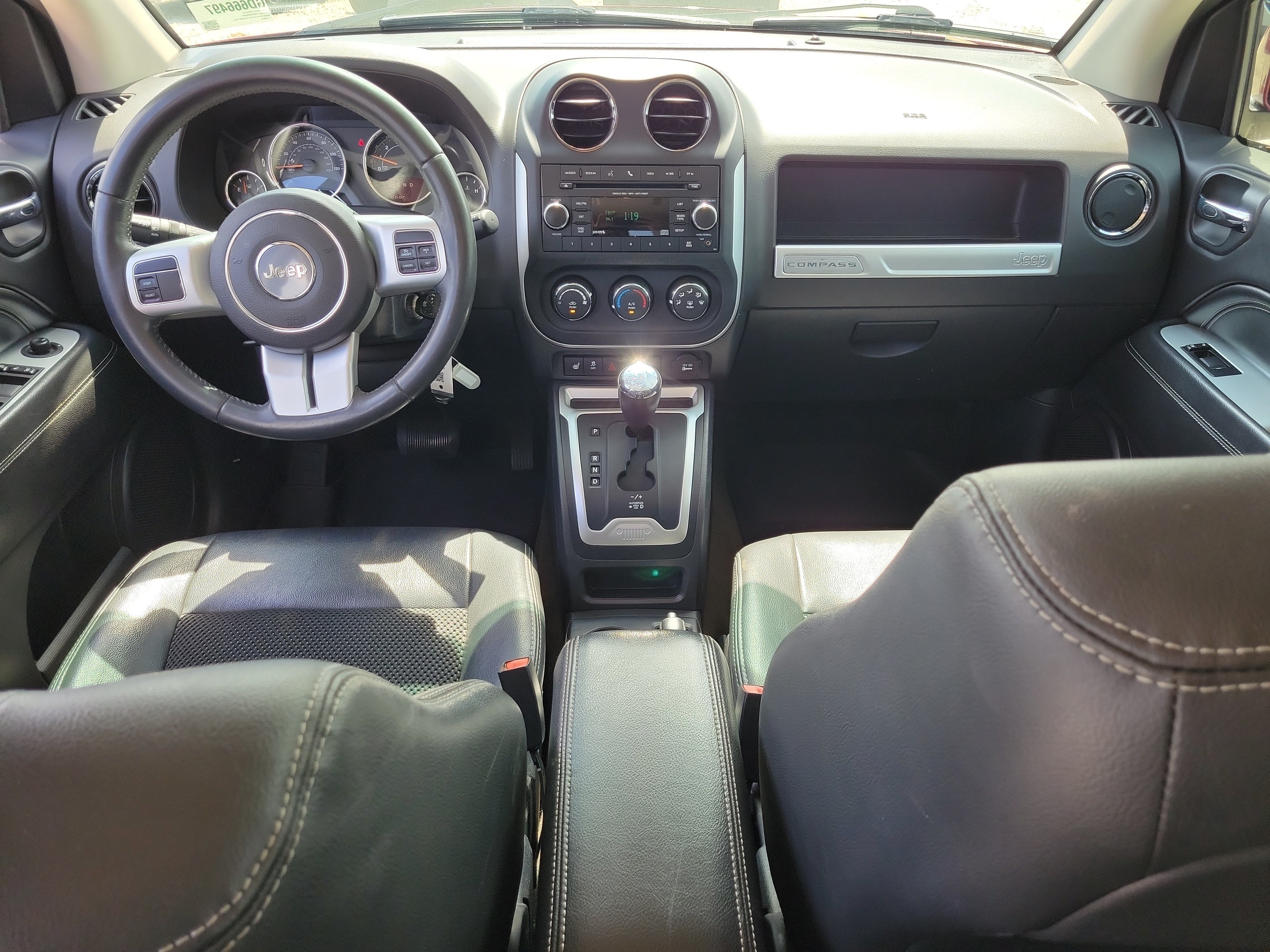 Used 2016 Deep Cherry Red Crystal Pearlcoat Jeep Latitude image 16