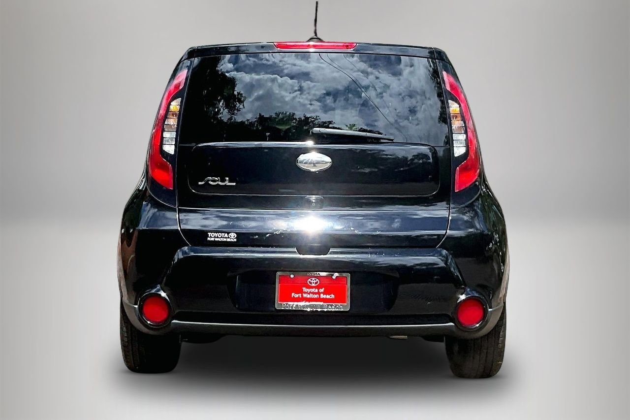 Used 2016 Black Kia Plus image 6