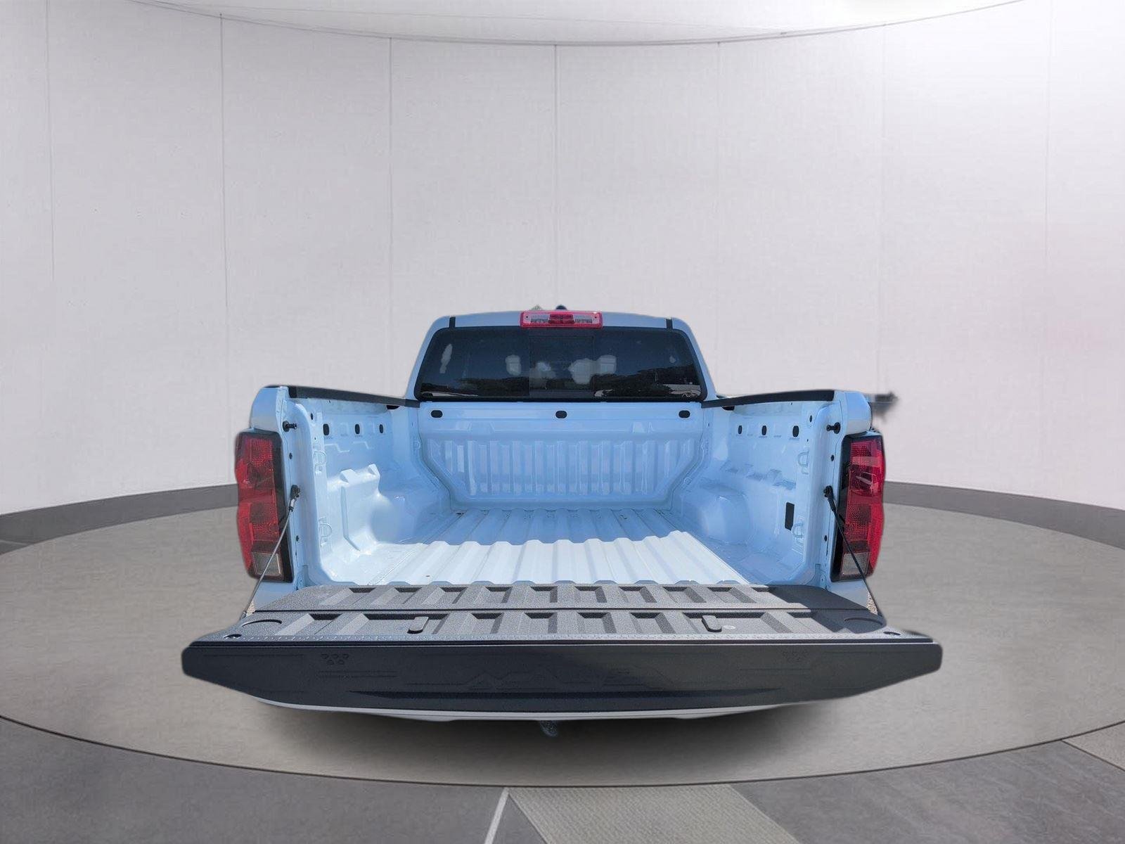 New 2026 Summit White Chevrolet LT image 5
