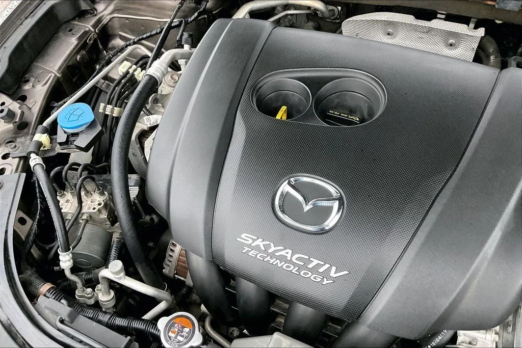 Used 2017 Silver Mazda Touring image 32