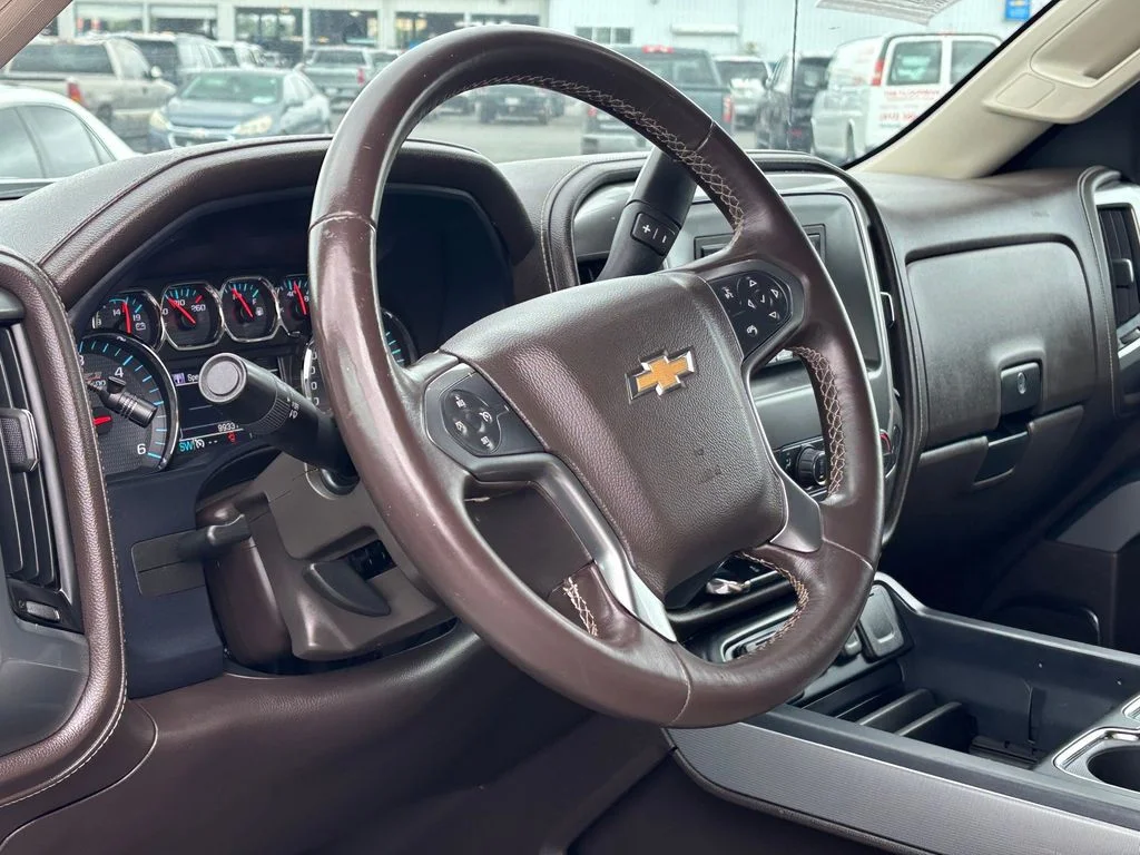 Used 2015 White Chevrolet LTZ image 8