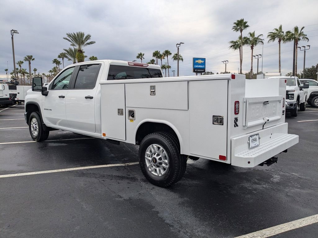 New 2026 Summit White Chevrolet WT image 7