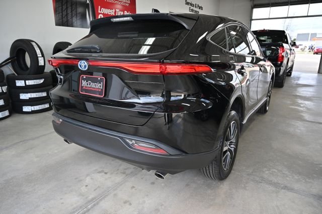 2023 Toyota Venza LE - Photo 6