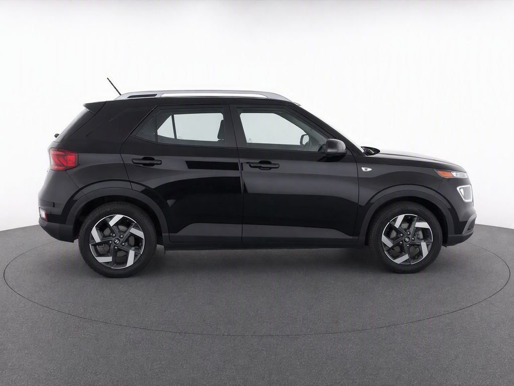 2026 Hyundai Venue SEL - Photo 11