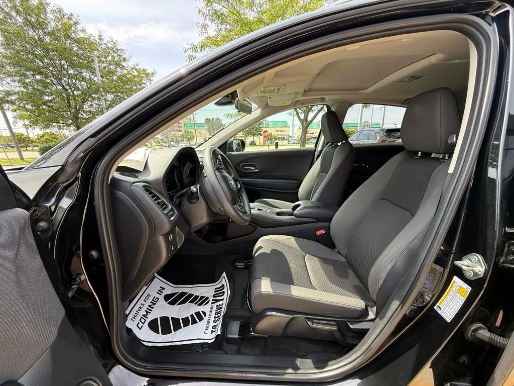 Used 2019 Black Honda EX image 9