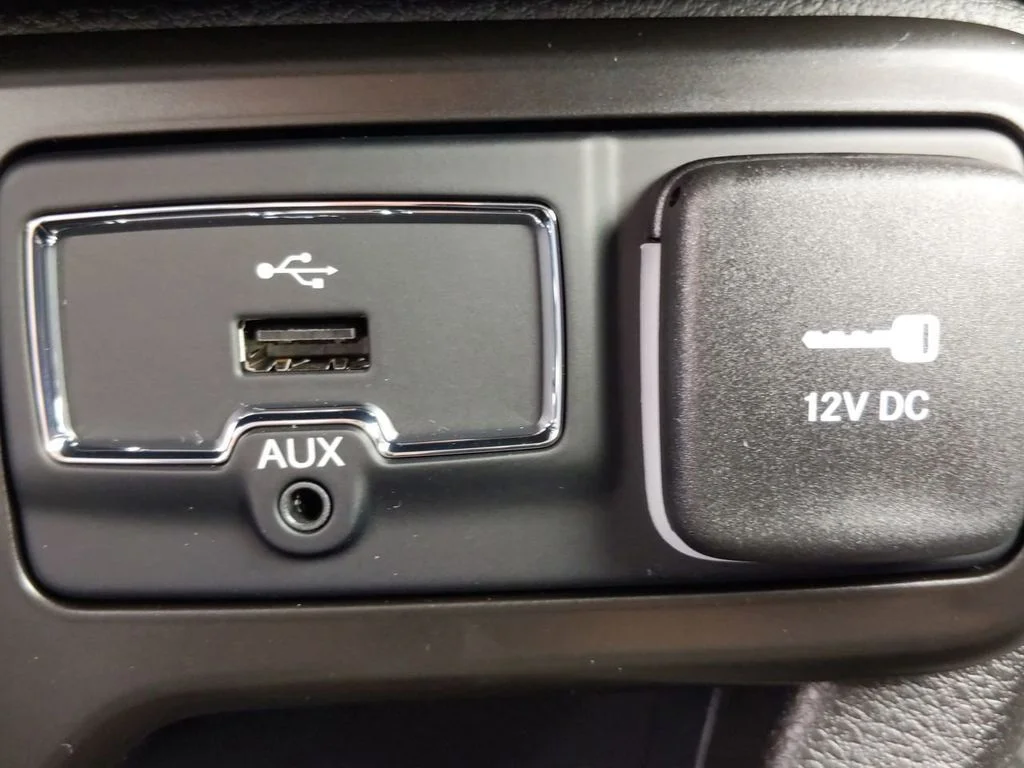 Used 2023 Black Jeep Trailhawk image 24