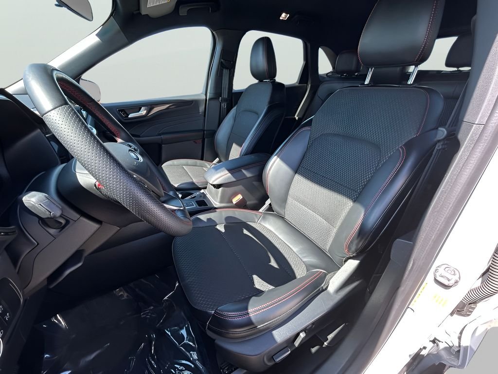 Used 2025 Silver Metallic Ford ST-Line image 14