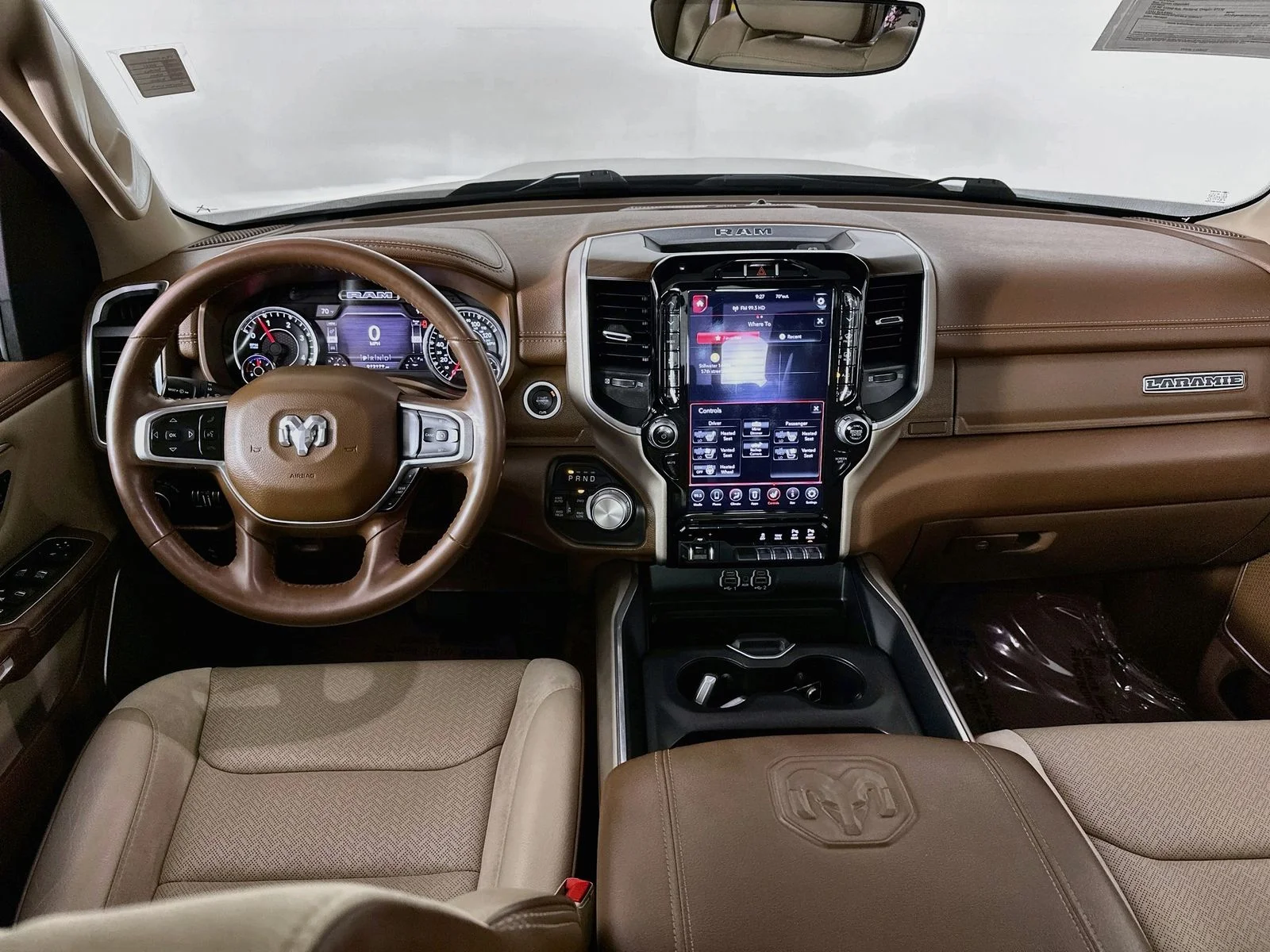 Used 2021 Diamond Black Crystal Pearlcoat Ram Laramie image 25