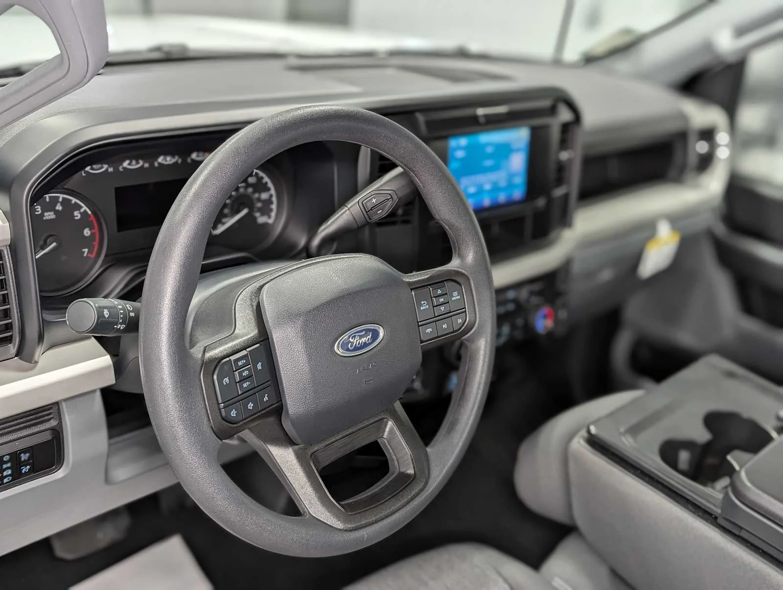 2025 Ford F-250 Super Duty XL - Photo 15