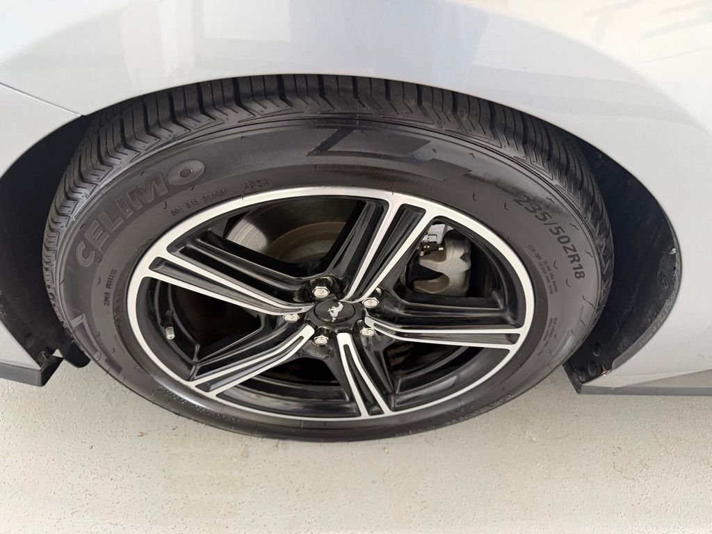 2024 Ford Mustang EcoBoost Premium - Photo 9
