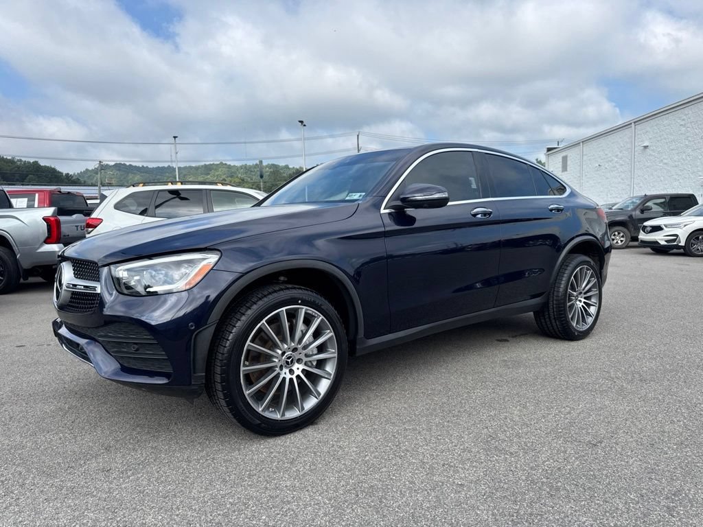 Used 2023 Blue Mercedes-Benz 4MATIC® image 1