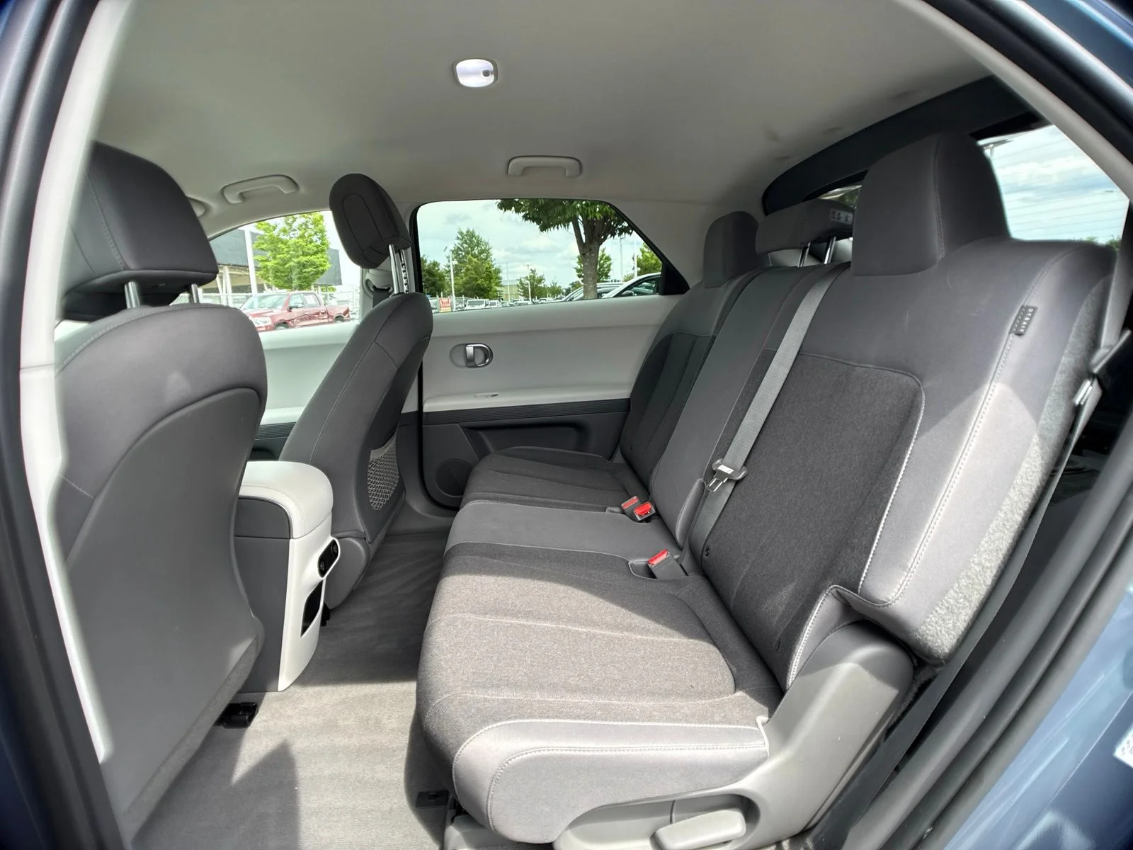 Used 2024 Green Hyundai SEL image 7