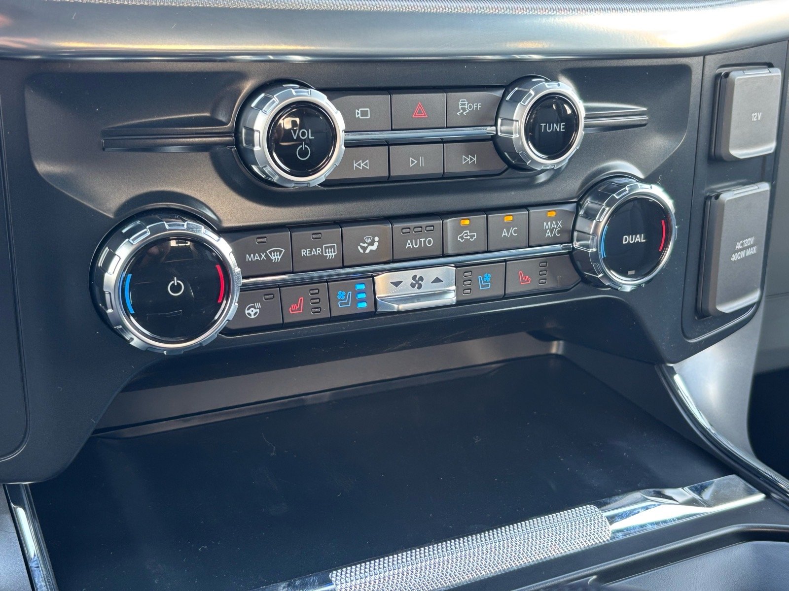New 2026 Marsh Gray Ford Lariat® image 17