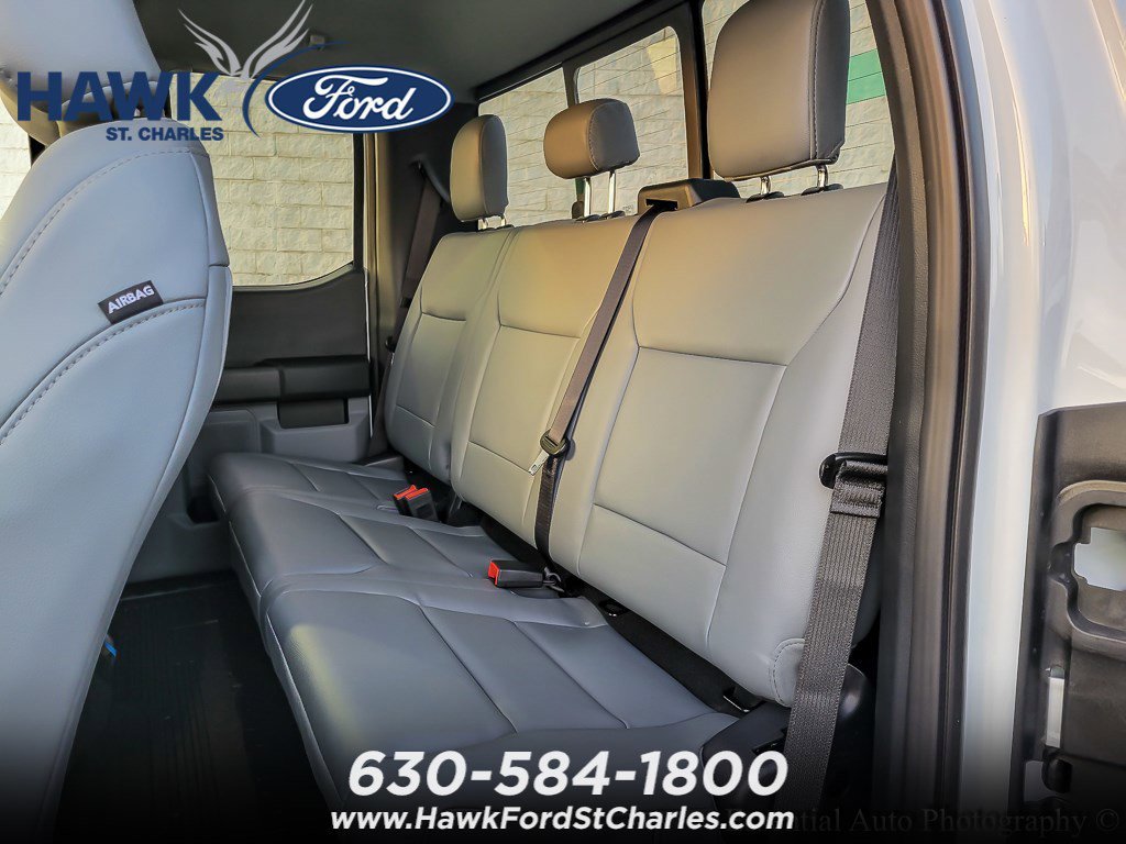 New 2026 Oxford White Ford F-450® XL image 9