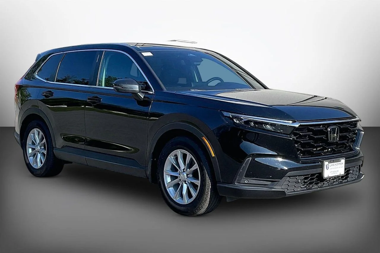 Certified Used 2023  Honda EX-L image 2