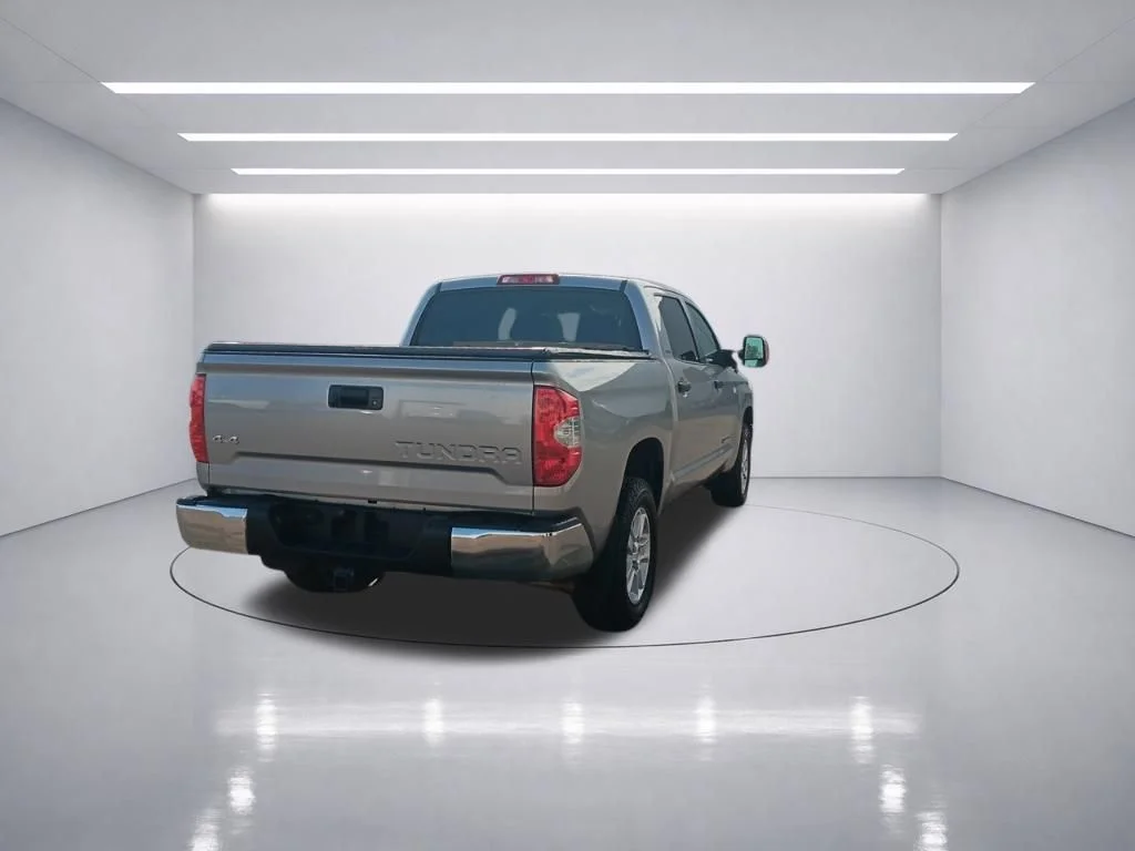 Used 2016 Silver Sky Metallic Toyota SR5 image 7