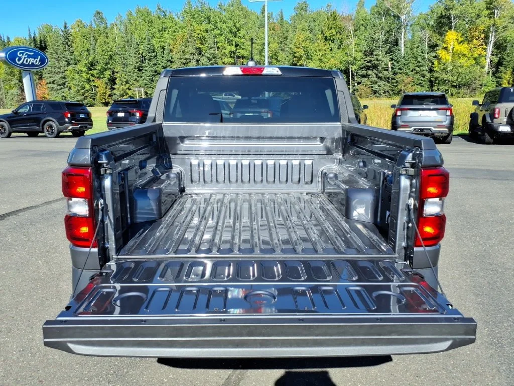 New 2026 Carbonized Gray Metallic Ford XLT image 12