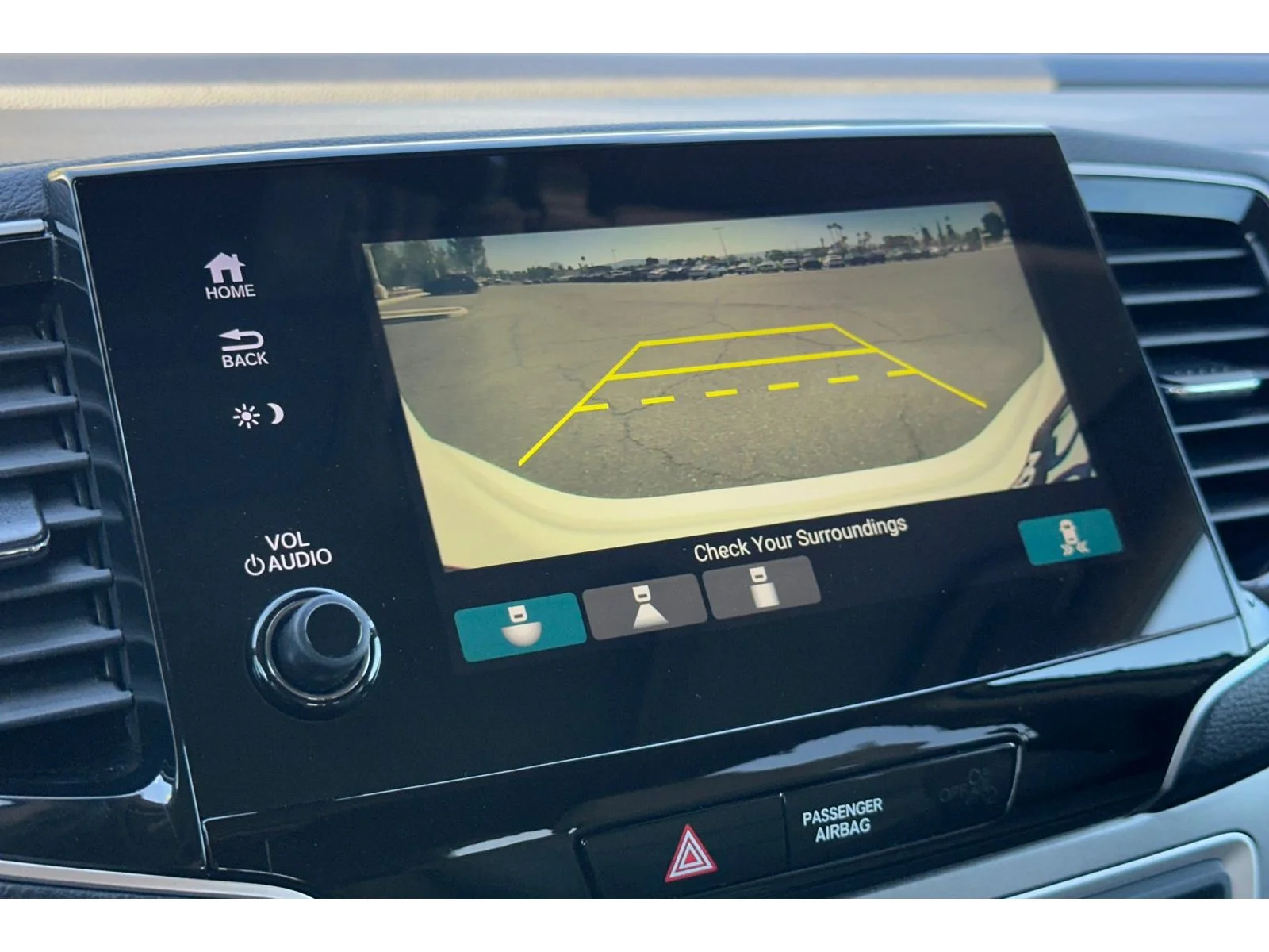 Used 2019 White Diamond Pearl Honda EX-L w/Navi & RES image 25