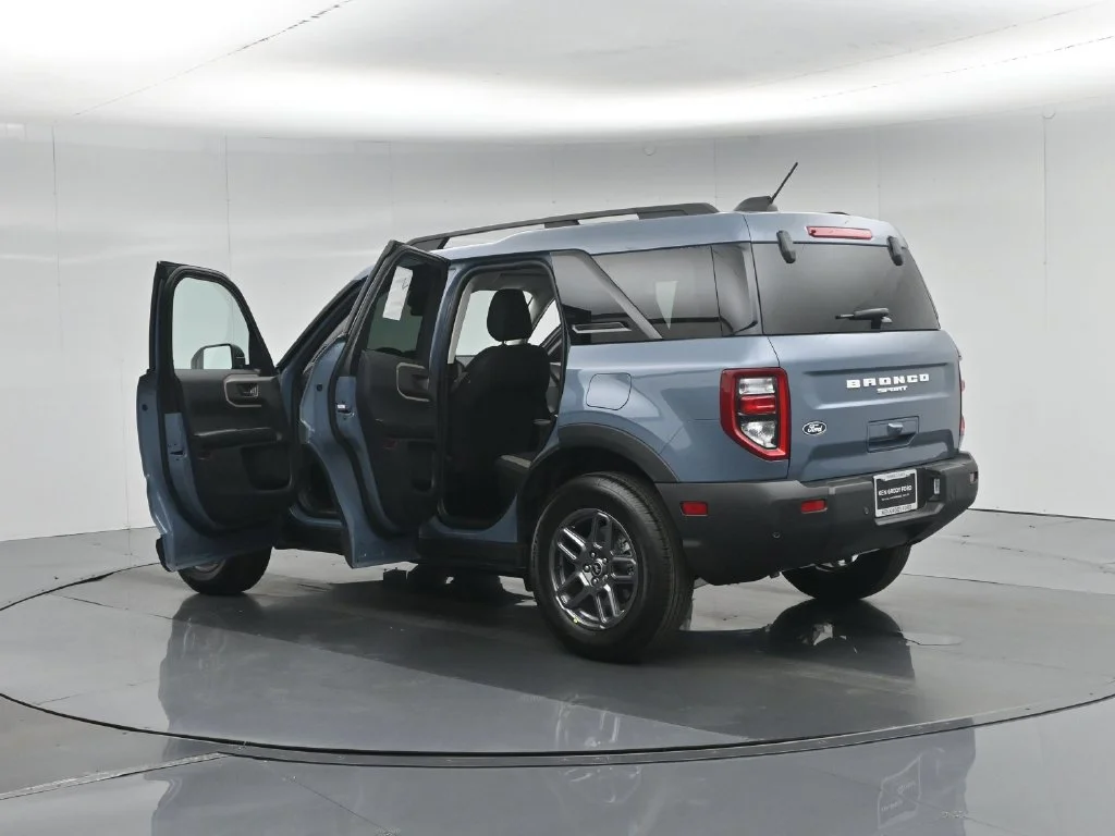 New 2026 Azure Gray Metallic Tri-Coat Ford Big Bend image 30