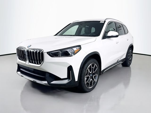 Used 2026 Alpine White BMW xDrive28i image 3