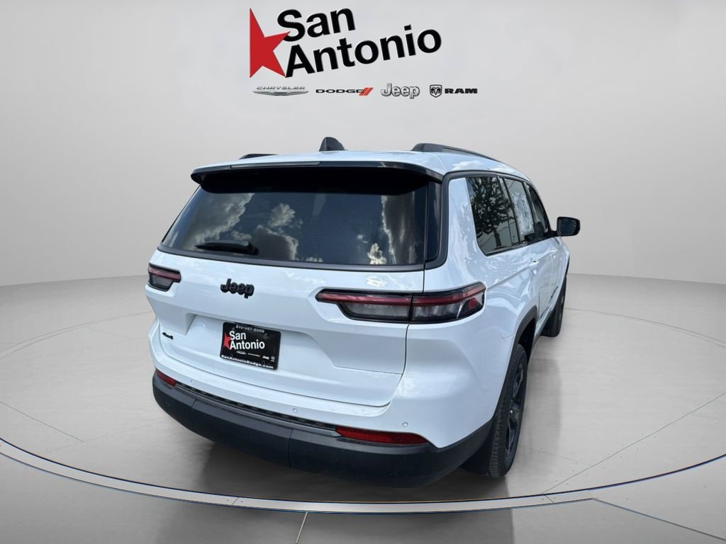 New 2026 Bright White Clear-Coat Exterior Paint Jeep Limited image 16