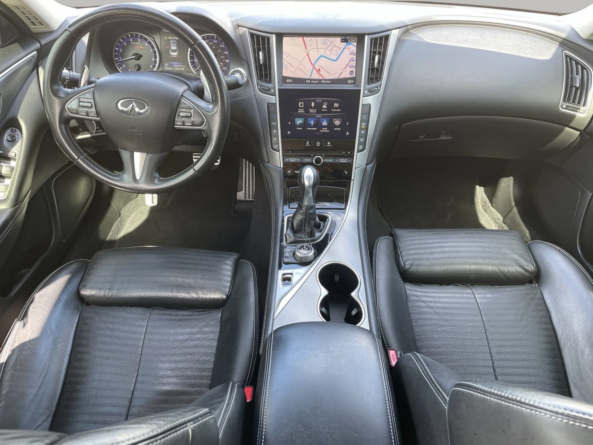 Used 2015 Venetian Ruby INFINITI Sport image 9