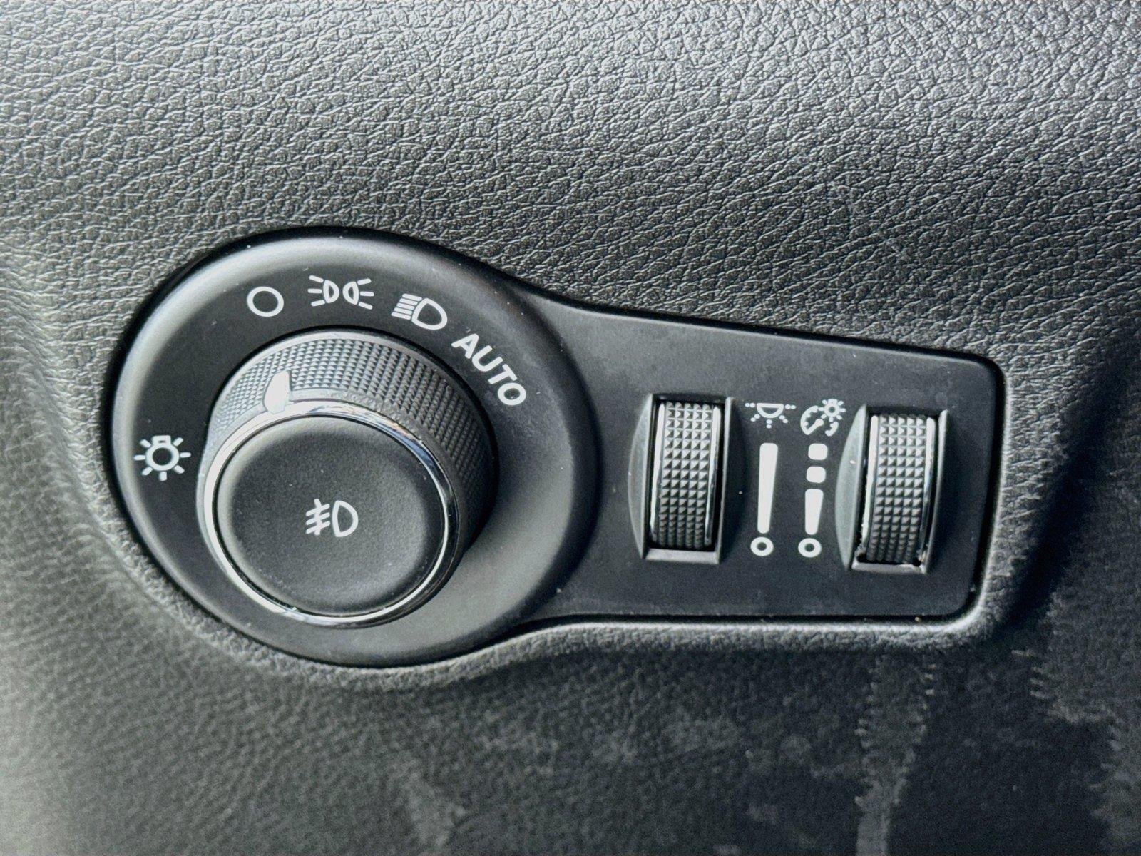 Used 2024 Black Clearcoat Jeep Limited image 10