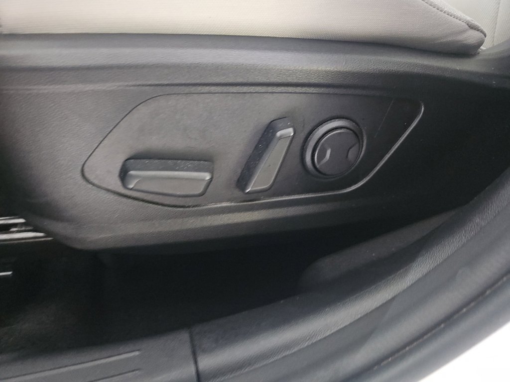 Certified Used 2026 White Hyundai SEL image 14