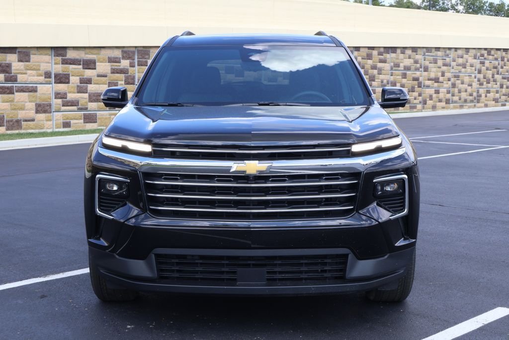 New 2027 Mosaic Black Metallic Chevrolet LT image 2