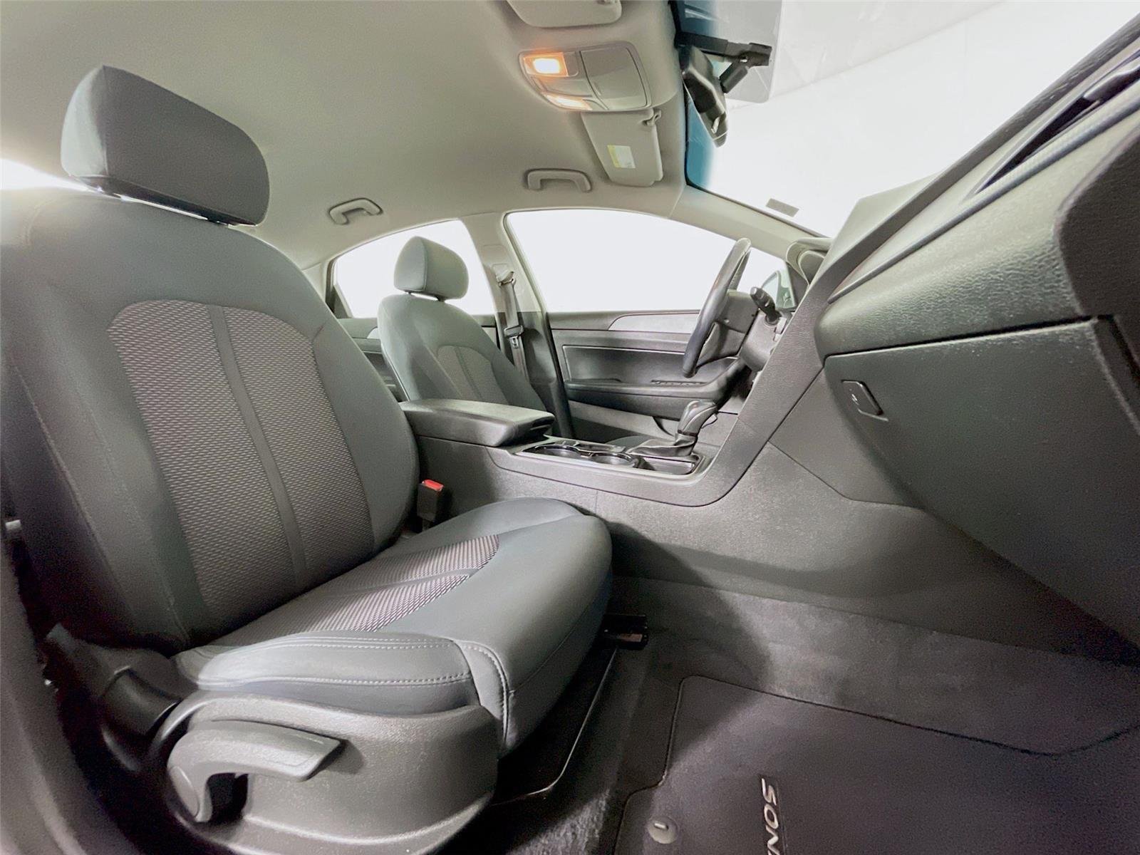 Used 2019 Quartz White Pearl Hyundai SEL image 31