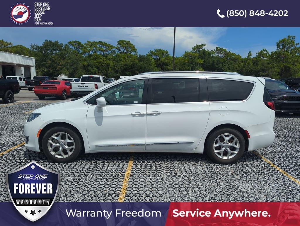 Used 2020 White Chrysler Touring L image 3