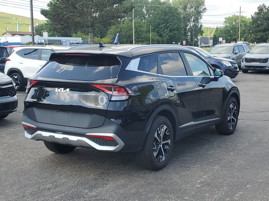 Certified Used 2024 Ebony Black Kia EX image 4