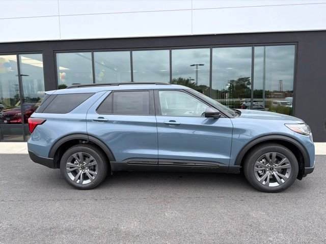 New 2026 Vapor Blue Metallic Ford Active image 2