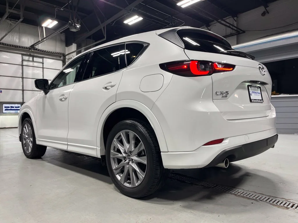 Used 2024 White Metallic Mazda 2.5 S Premium Plus Package image 5