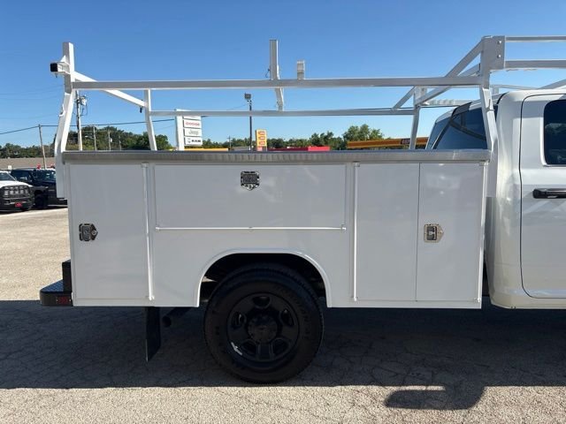 New 2026 Bright White Clear-Coat Exterior Paint RAM Tradesman image 6