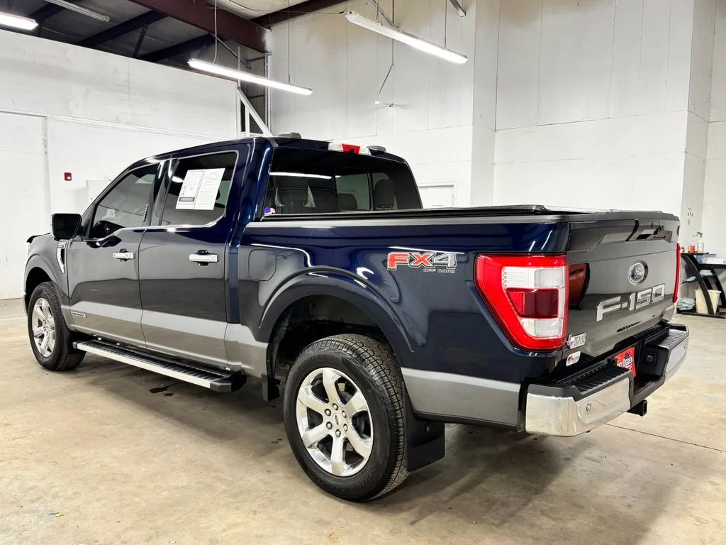 Used 2023 Blue Ford Lariat image 6