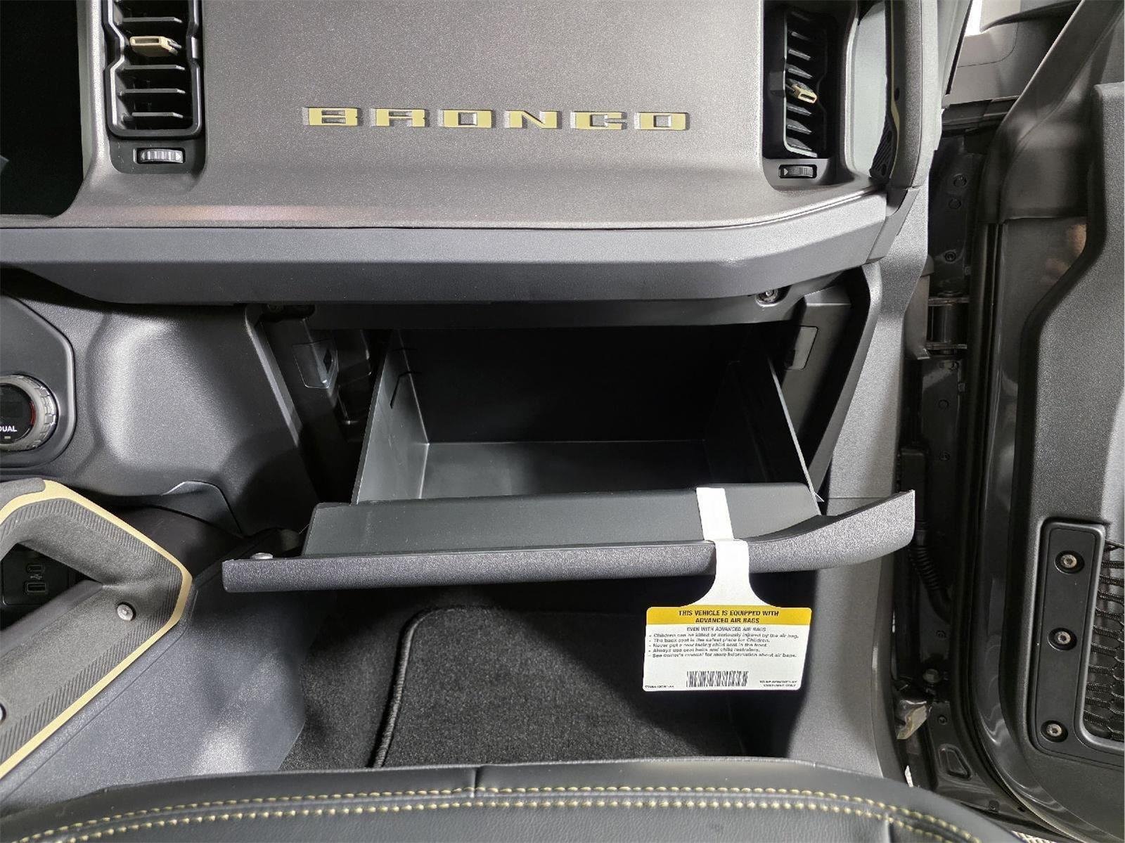 Used 2025 Carbonized Gray Metallic Ford Badlands image 26