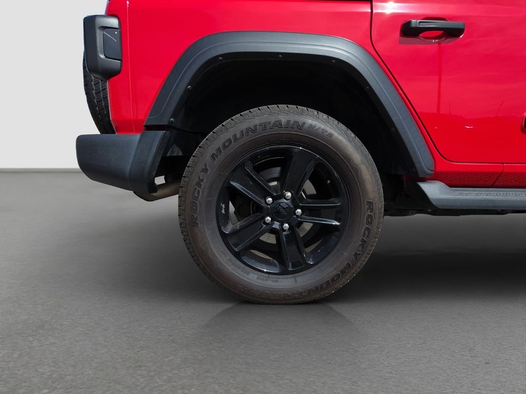 Used 2021 Red Jeep Unlimited Sport Altitude image 24