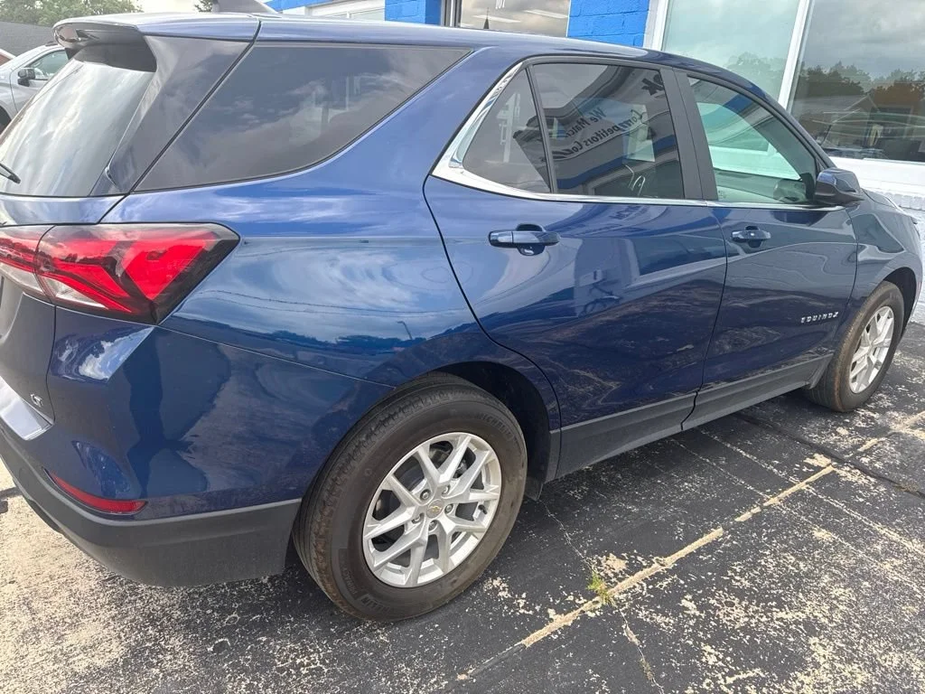Used 2022 Blue Glow Metallic Chevrolet LT image 5