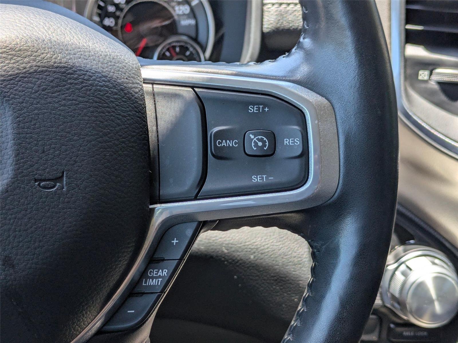 Used 2020 Granite Crystal Metallic Clearcoat Ram Laramie image 17