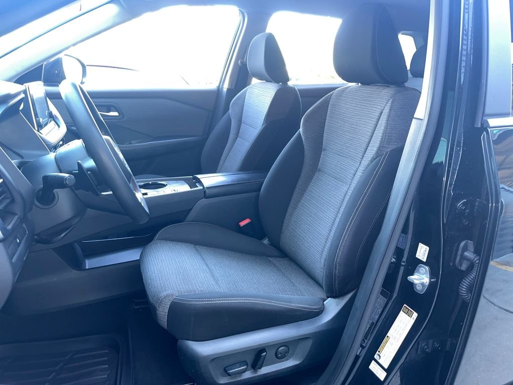 Used 2023 Black Nissan SV image 12