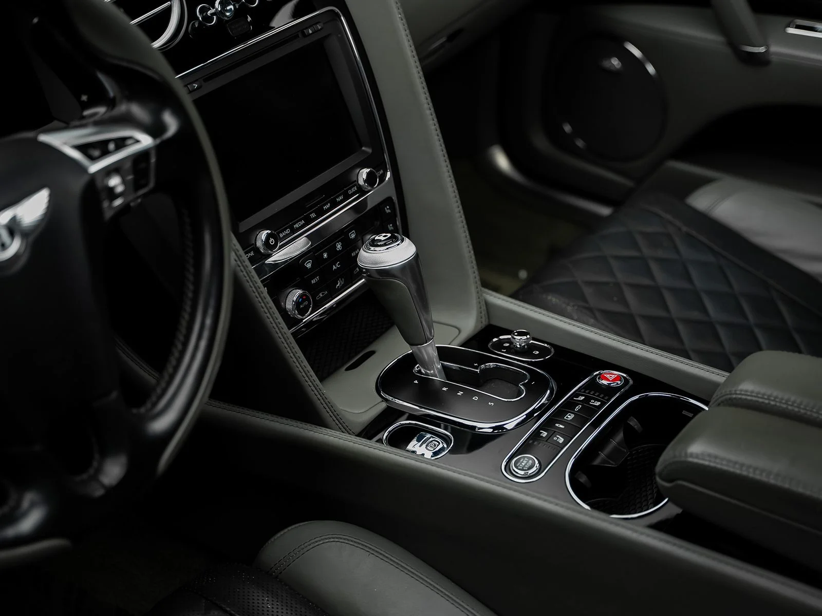 Used 2017 Black Bentley V8 S image 57