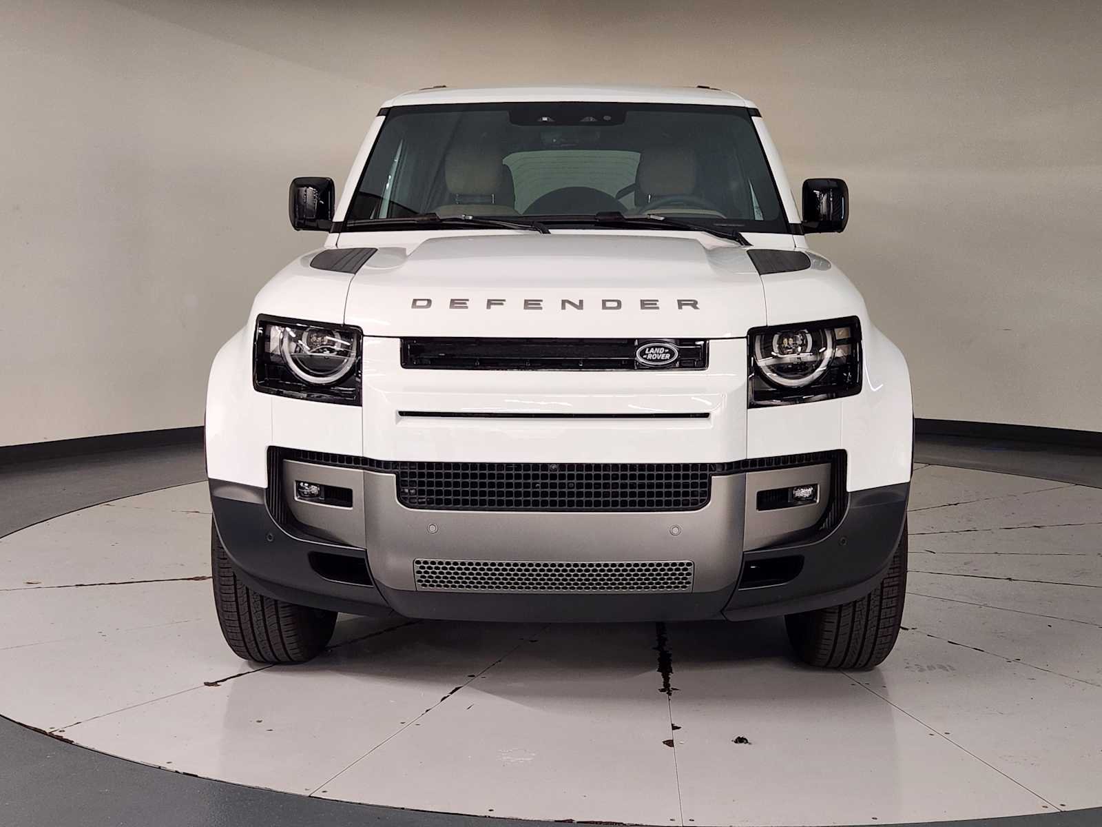 New 2026 Fuji White Land Rover S image 9