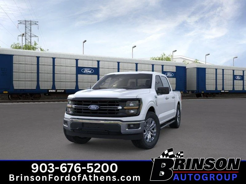 New 2026 Oxford White Ford XLT image 2