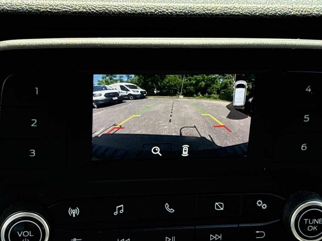 Used 2022 White Ford Base image 33