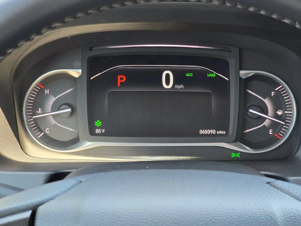 Used 2023 Silver Honda EX-L image 34
