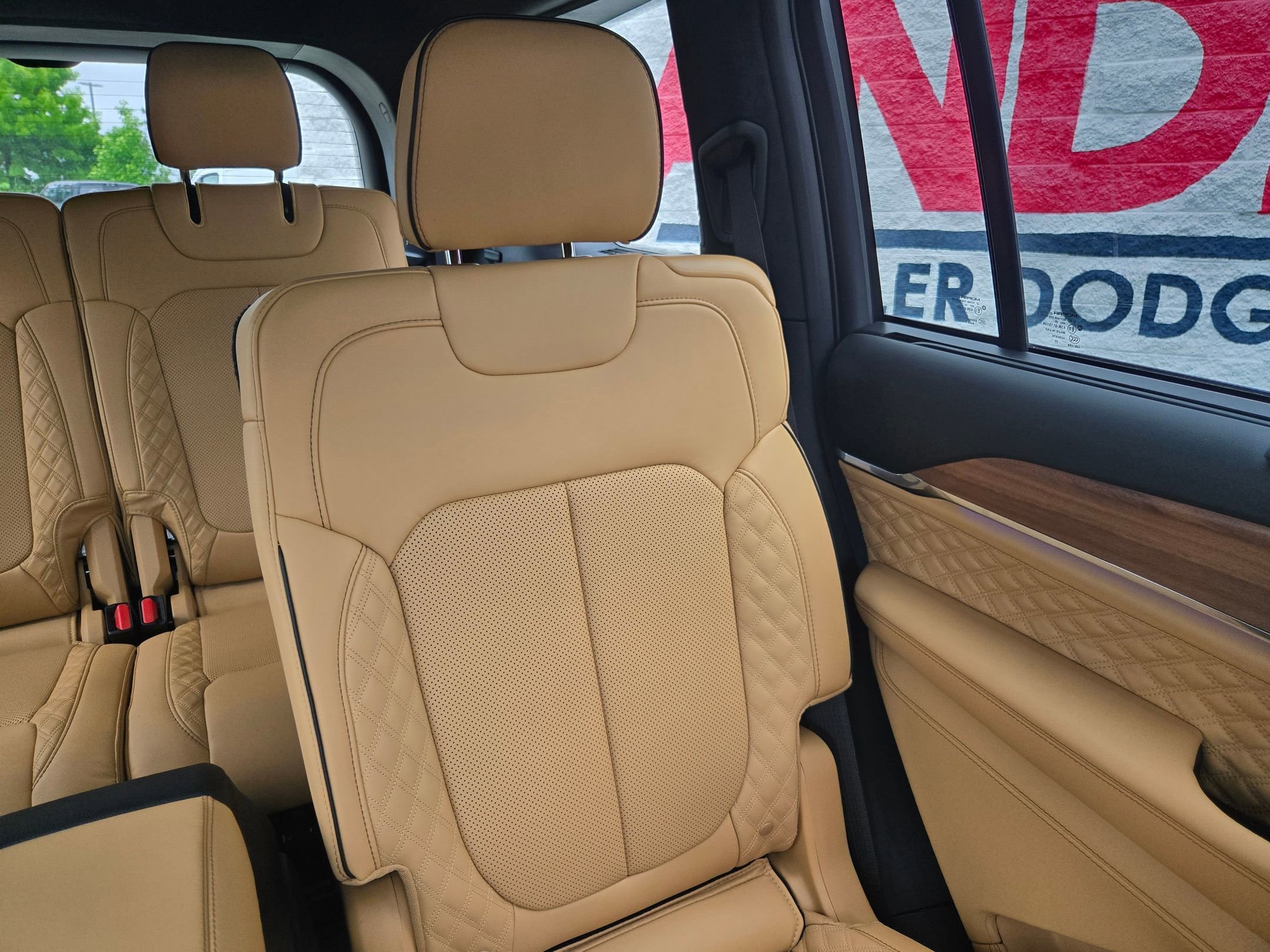 New 2026 Velvet Red Pearl-Coat Exterior Paint Jeep Summit image 14